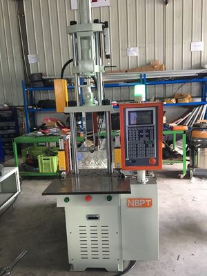 1.6T PT-450D Tavola scorrevole verticale macchina per l'iniezione di plastica