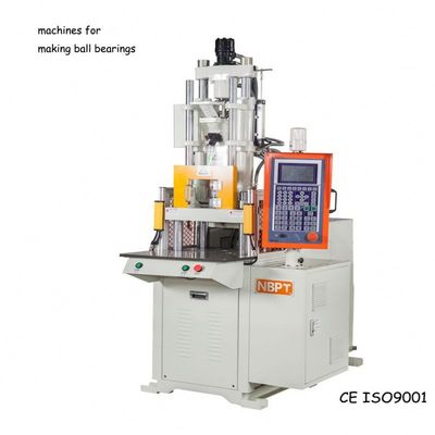 Vertical Medical Vertical Injection Molding Machine per la produzione di palline da golf