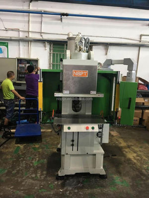 A basso prezzo Verticale di alta qualità macchina di produzione del rubinetto